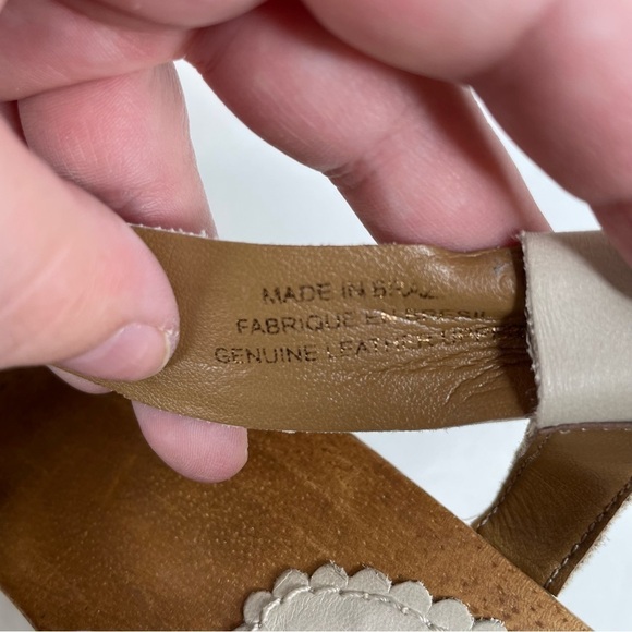 Anthropologie Miss Albright Leather Bow Wooden Heel Sandals Size 9.5 - Picture 8 of 10